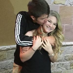 Meet your Posher, Carly