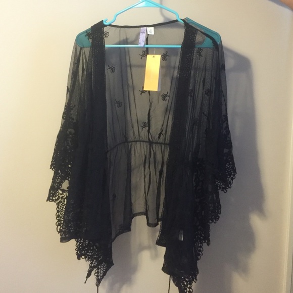 Francesca's All Over Lace Cover