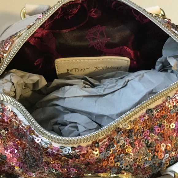 Sold on another site - Picture 3 of 4