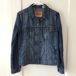 ⚡️SALE⚡️Levis denim jacket