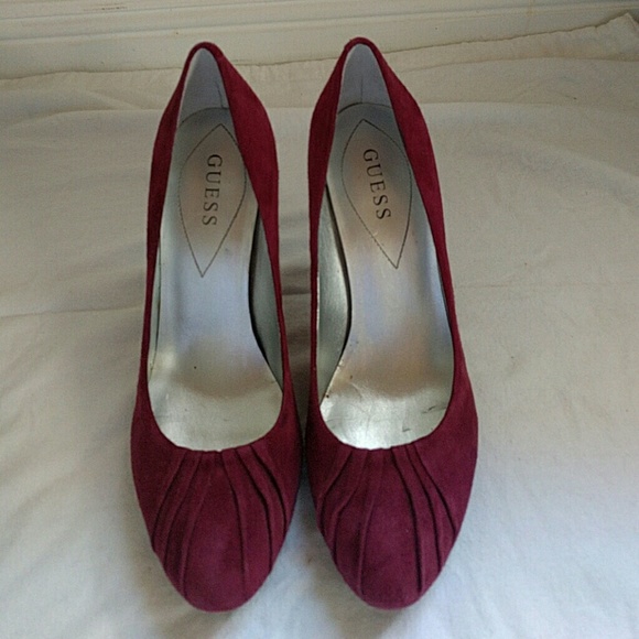 GUESS deep red suede heels