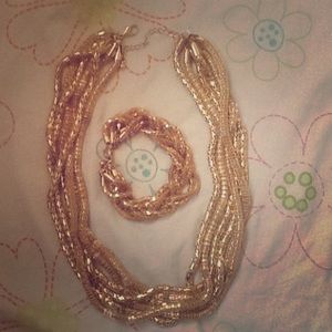 Gold Neckless & Matching Bracelet
