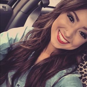 Meet your Posher, Faith