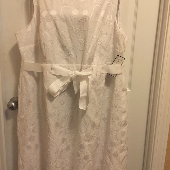 Jessica Howard White Dress