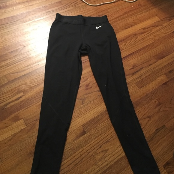 Black Nike Pro Dry Fit Leggings