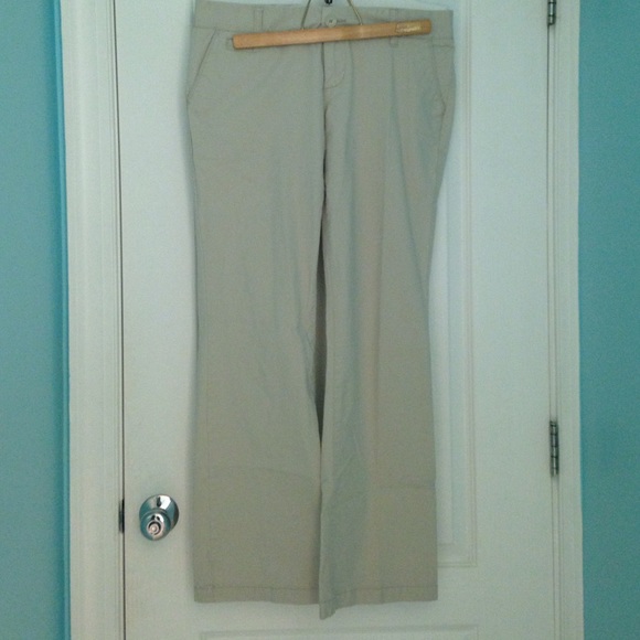 Light khaki boot-cut pants