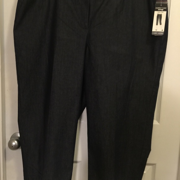 Larry Levine Denim Crop Pants
