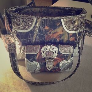 BUNDLE-‼️‼️Camo purse and wallet