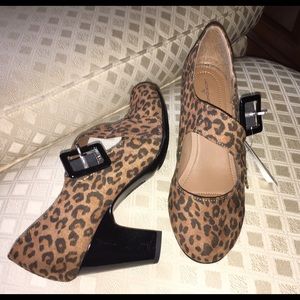🎉HP🎉 Jaclyn Smith Leopard Tanya Heels
