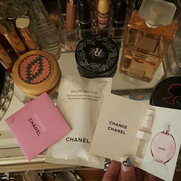 💄Chanel💄closing my closet🙋 - Picture 2 of 3