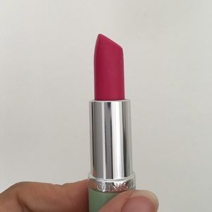 Clinique Hot pink lipstick
