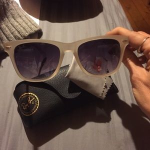 Women's Ray Ban Sunglasses