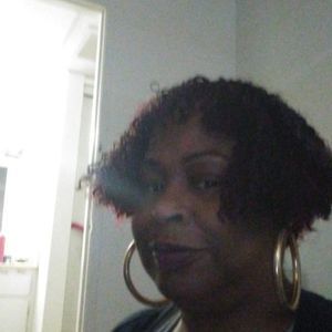 Meet your Posher, Regina