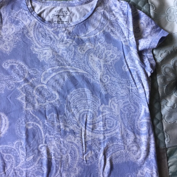 Cute lavender and white tee