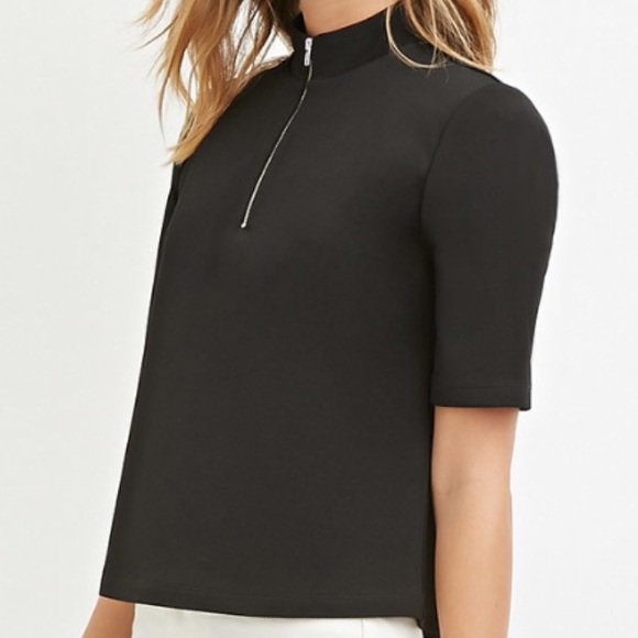 short-sleeved top with zipped front - Picture 3 of 4