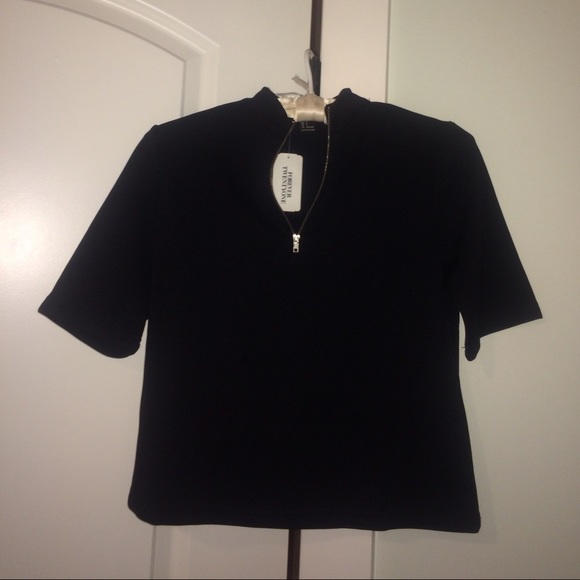 short-sleeved top with zipped front - Picture 4 of 4