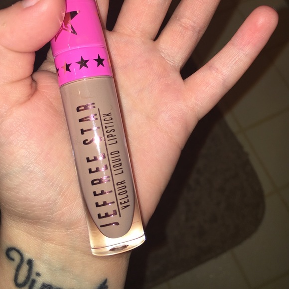 Jeffree Star velour liquid lipstick