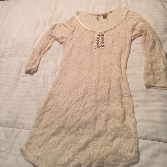 BKE  lace top