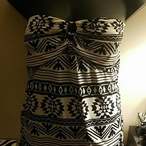 Strapless top