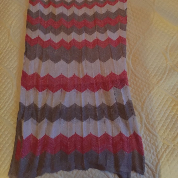 Bebe s - Picture 2 of 3