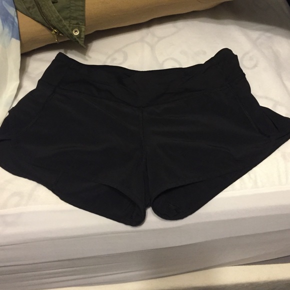 Lululemon black athletic shorts