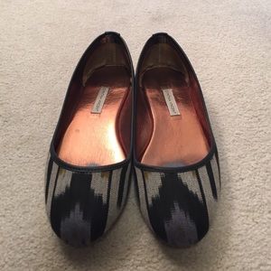 Cynthia Vincent Patterned Flats