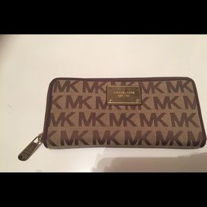 Used Michael Kors wallet