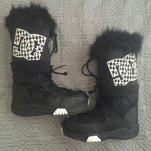 DC Women's Chalet SE Boot