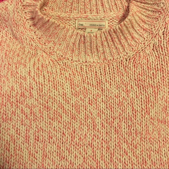 GAP pink and white sweater - Picture 3 of 3