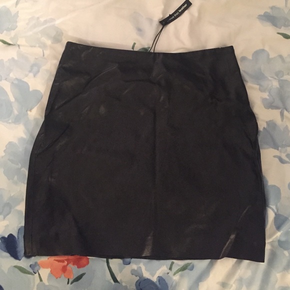 Express leather skirt size 4