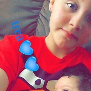 Meet your Posher, Derrian