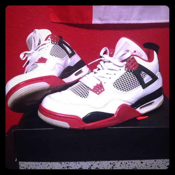 Fire Red Retro 4's