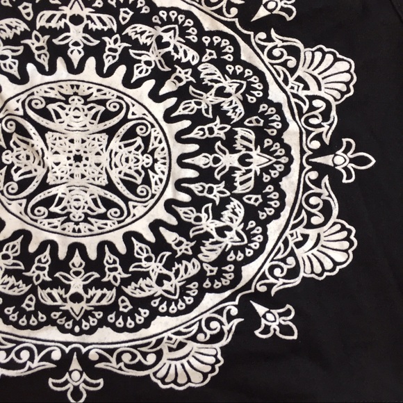 black and white mandala halter top - Picture 2 of 4