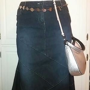 Lipsy stretch jean skirt.