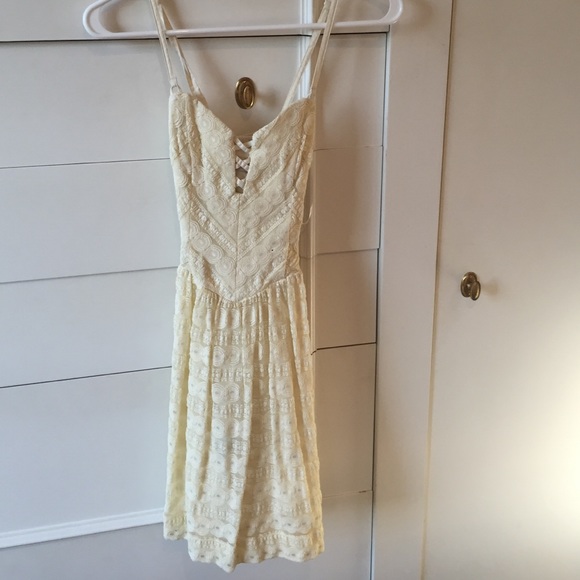 Cute white/cream dress