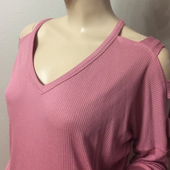 ❌SOLD❌Rose Color Open Sleeves Plus Size Top - Picture 2 of 4