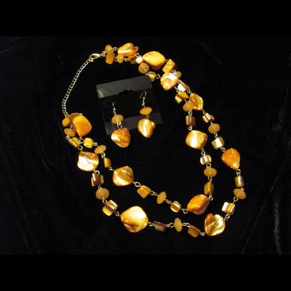 Double Strand Shell Bead Necklace and Earring Set - Picture 2 of 3