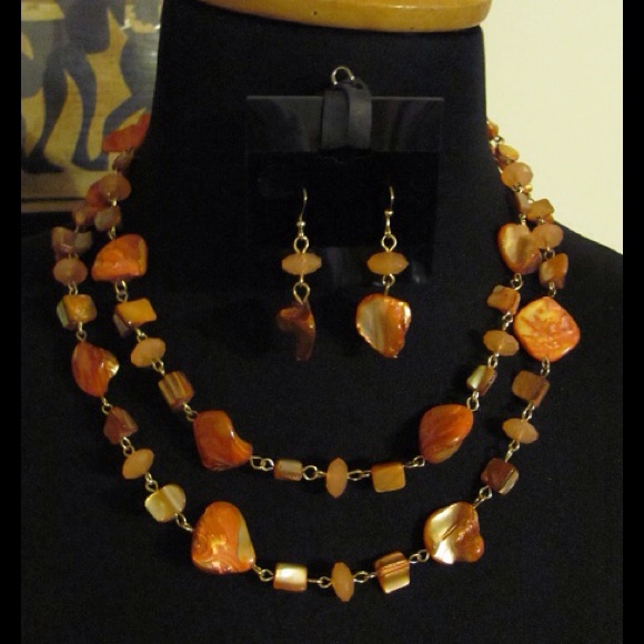 Double Strand Shell Bead Necklace and Earring Set - Picture 3 of 3