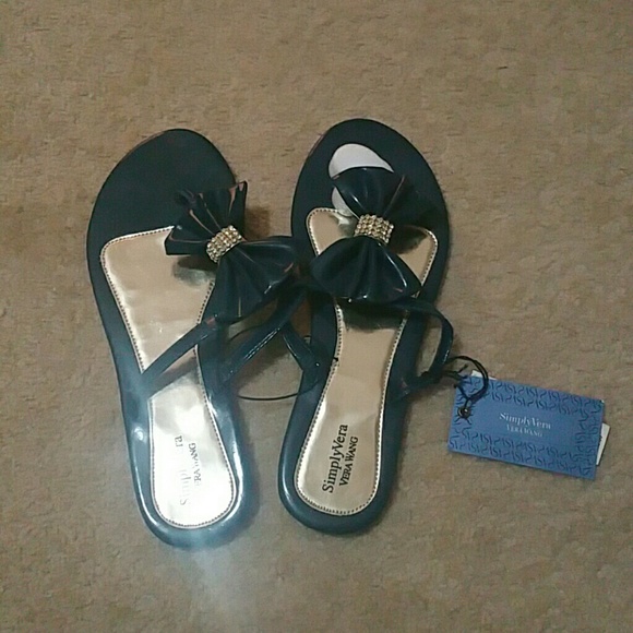 Simply Vera Vera Wang sandals
