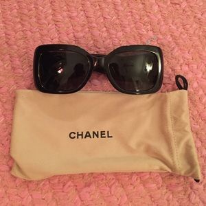 AUTHENTIC CHANEL black women's sunglasses