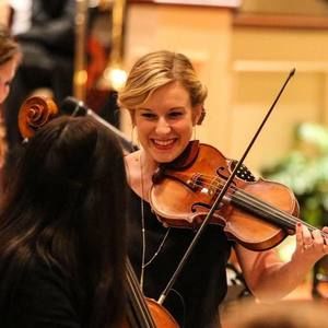 Meet your Posher, Loni