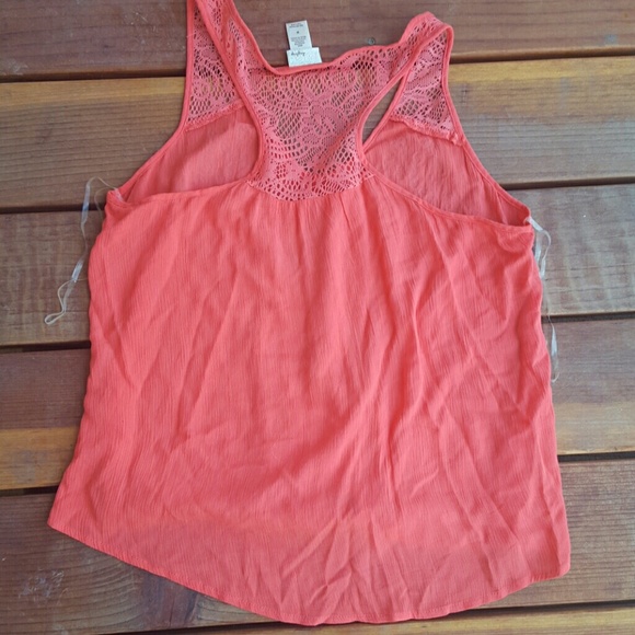 Daytrip Tank - Picture 3 of 3