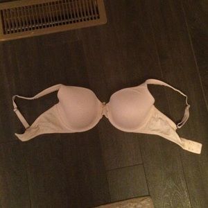 Body by Victoria Secret bra. Size 34DD. Underwire