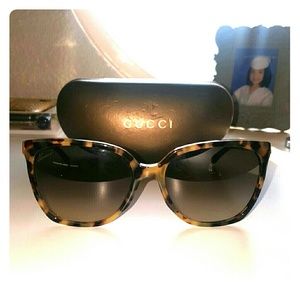 Gucci cat eye sunglasses