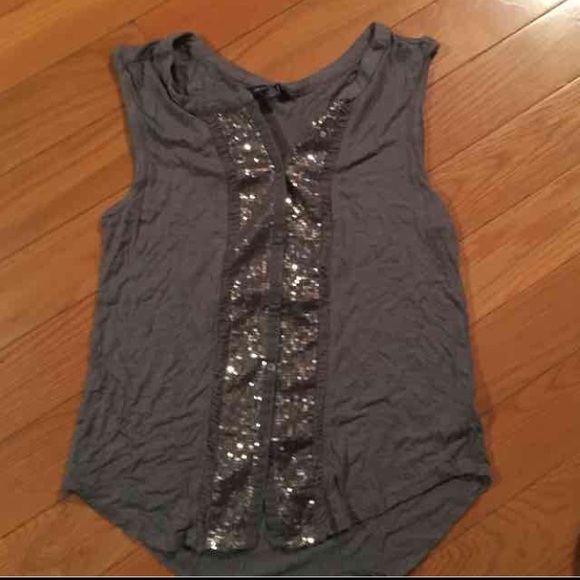 American Eagle top - Picture 2 of 2