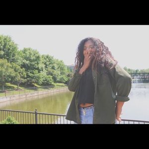 Meet your Posher, Ayla