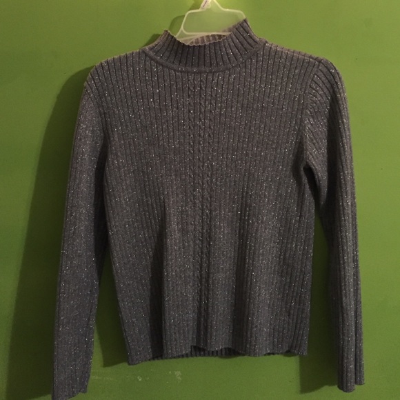Turtleneck grey sweater