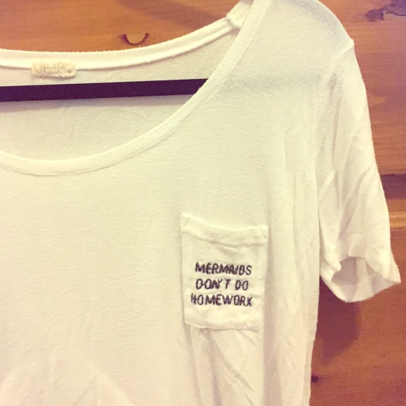 Brandy Melville mermaid don't do homework shirt