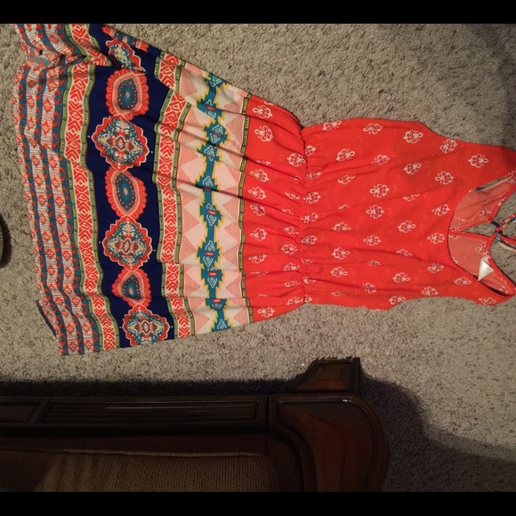 Sleeveless dress