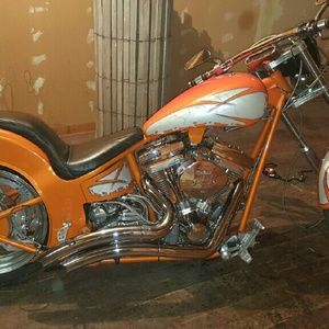 Meet your Posher, Chuck